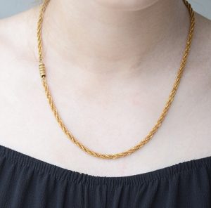 שרשרת ג'ורג'יאנית מאוחרת-ויקטוריאנית מוקדמת, זהב 15k עם סוגר ברל מעוטר. 3500 ש"ח.