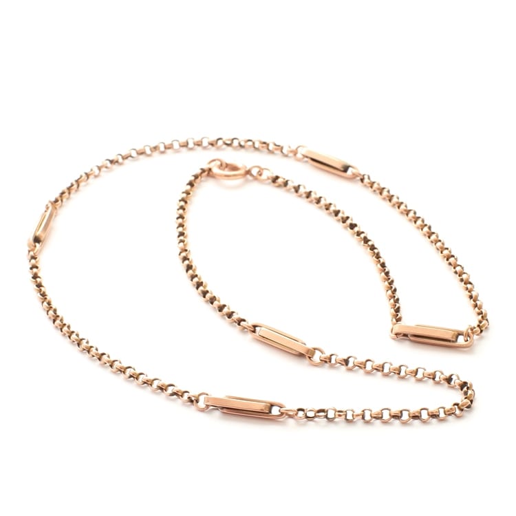 שרשרת עתיקה יפהיפיה, זהב אדום 9k, עם חוליות ובינהן fetter links - מוטות. 2900 ש"ח.