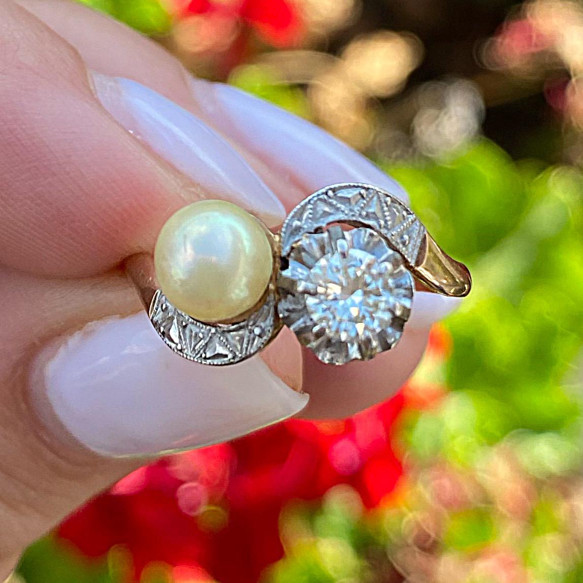 טבעת עתיקה זהב 18K וכסף עם יהלום ופנינה.