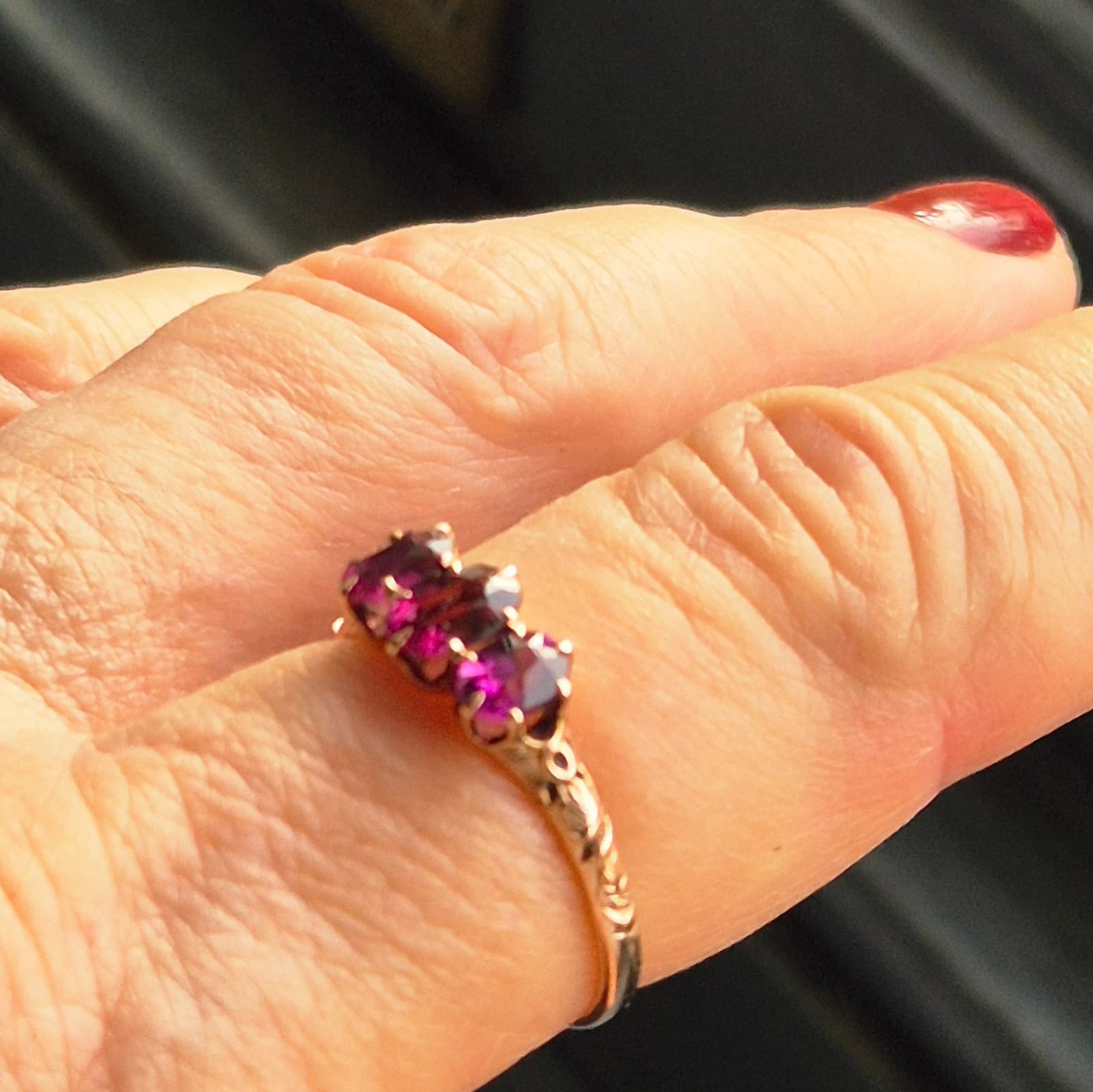 אלמנדין.jpgעל