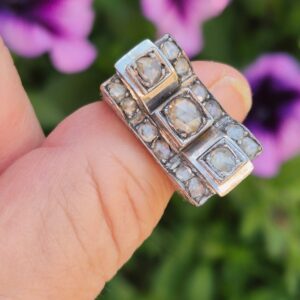 טבעת רטרו יהלומים