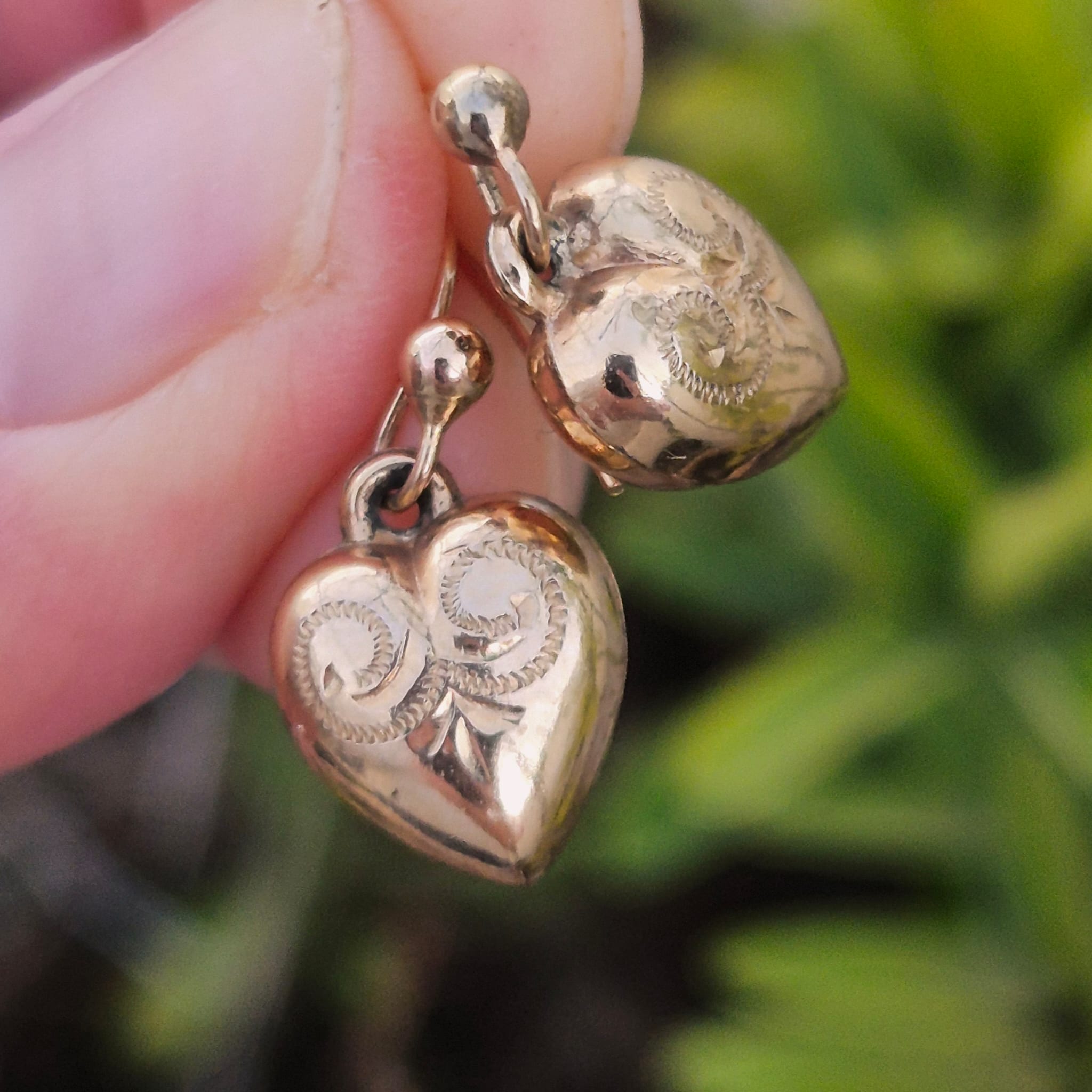 עגילי לב זהב וינטג'