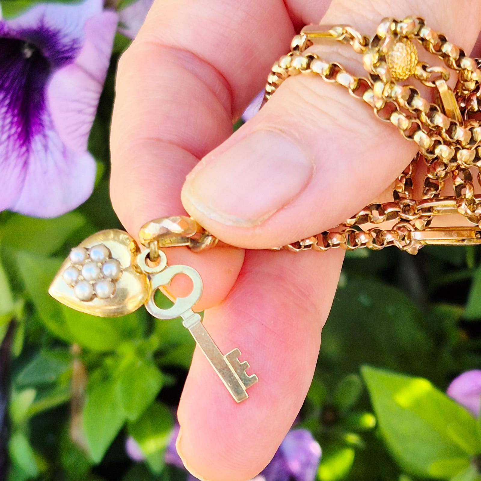 תליון זהב מפתח לב פנינים