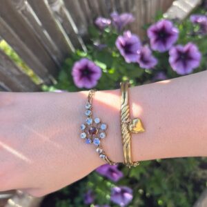 צמיד ויקטוריאני מזהב עם לב