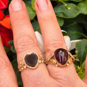 טבעת עתיקה מדהימה גרנט עלים