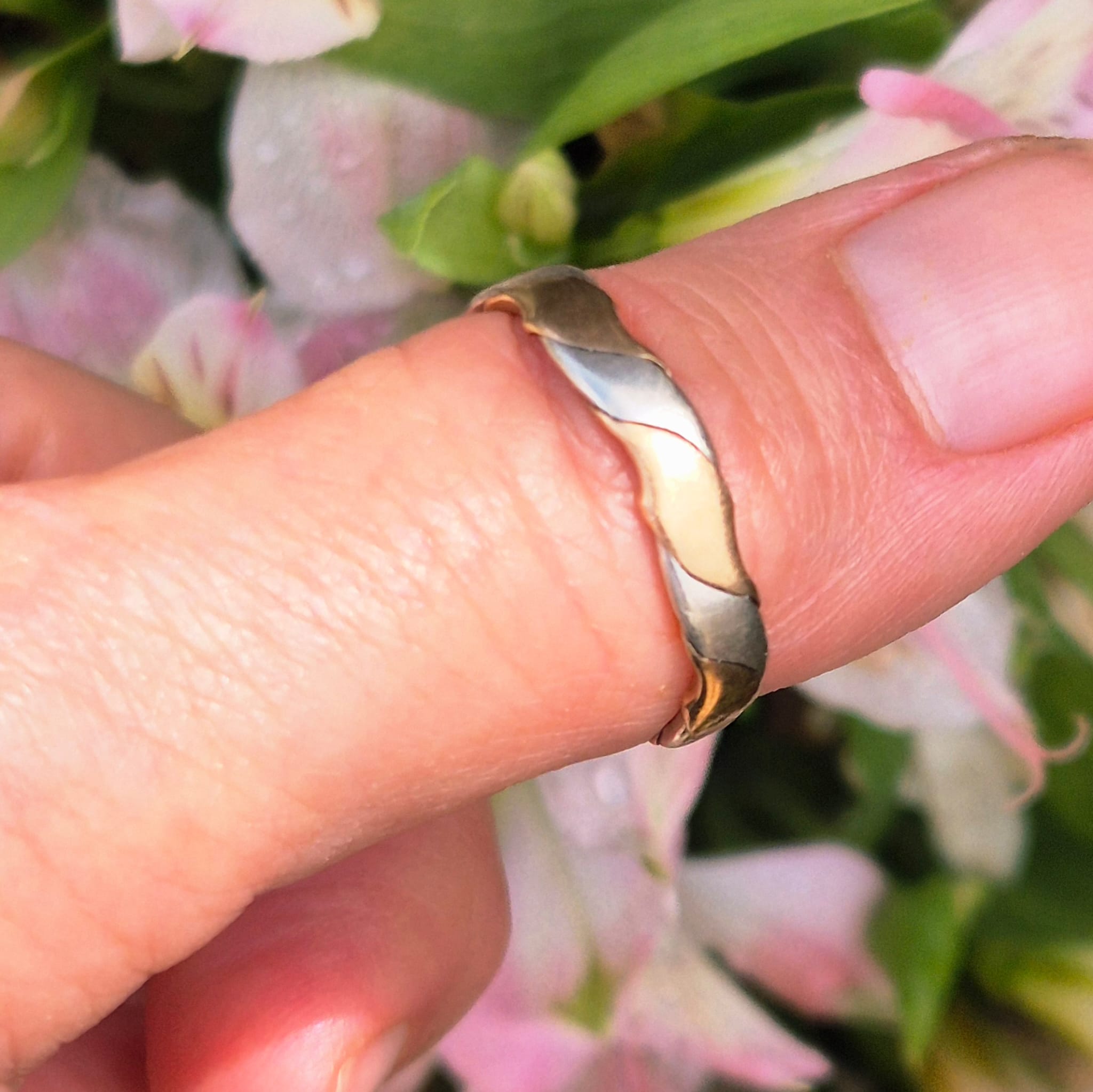 טבעת מיוחדת זהב 18 קאראט וכסף